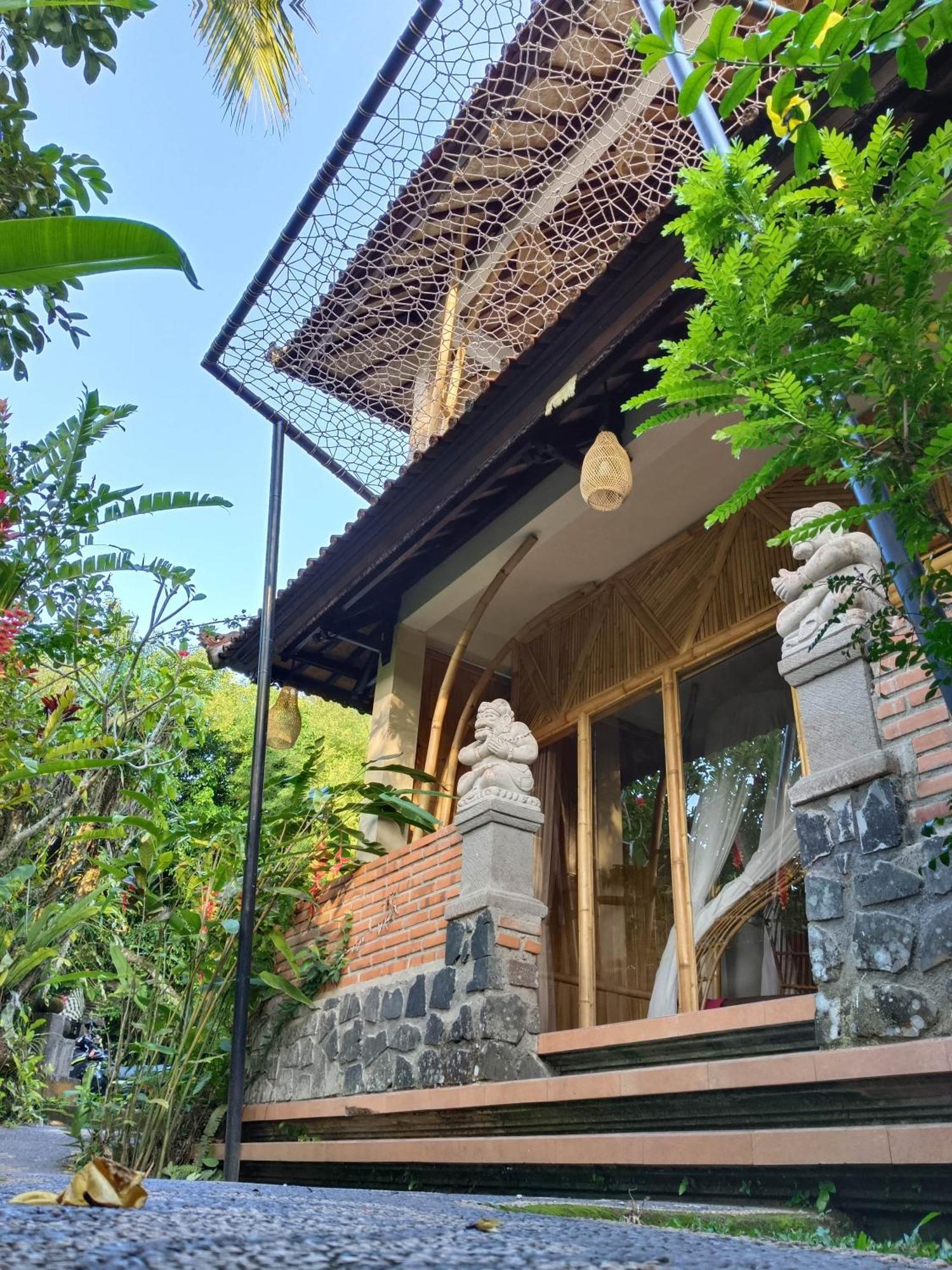 Great Mountain Views Villa Resort Selat Экстерьер фото