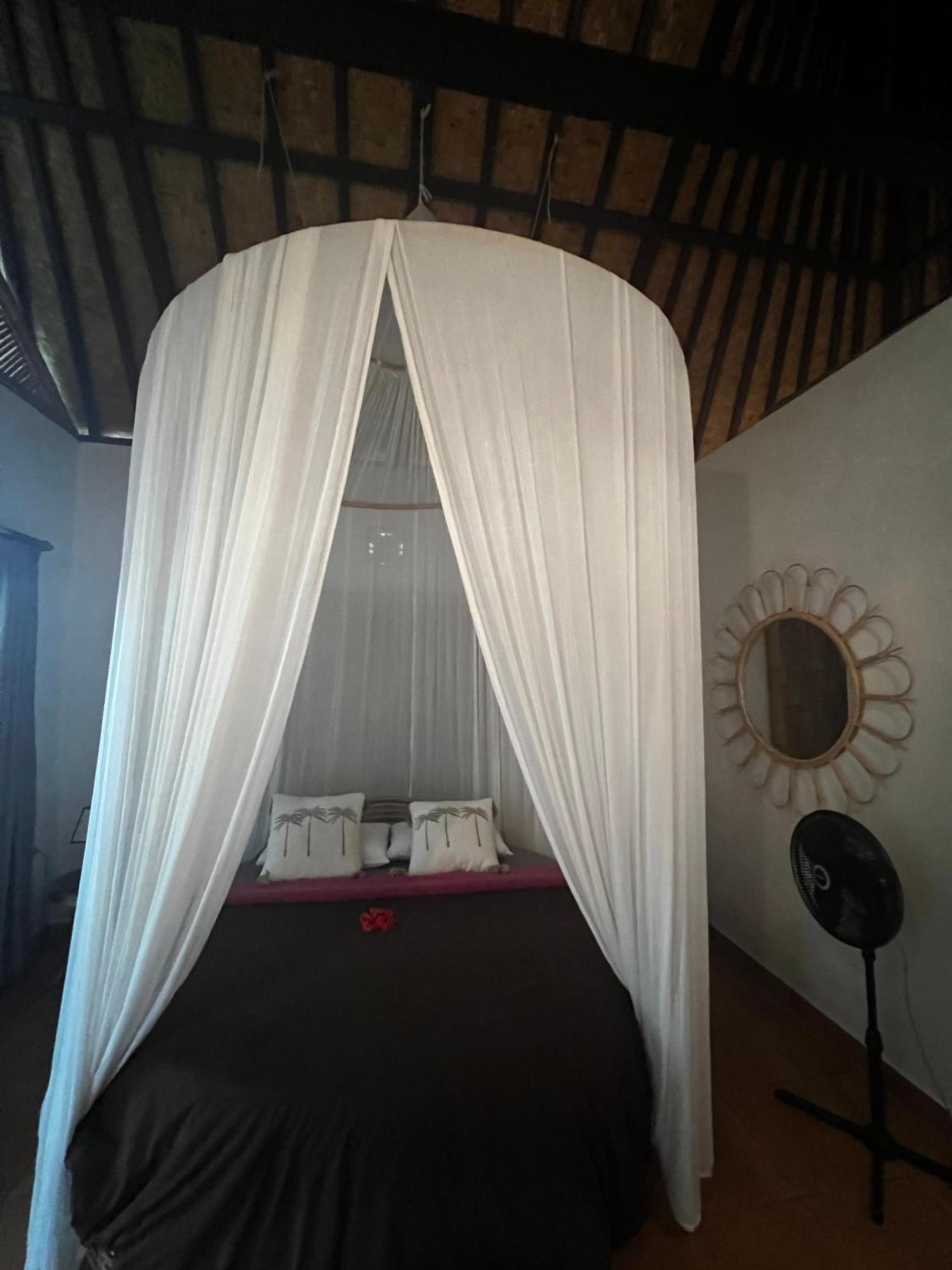 Great Mountain Views Villa Resort Selat Экстерьер фото