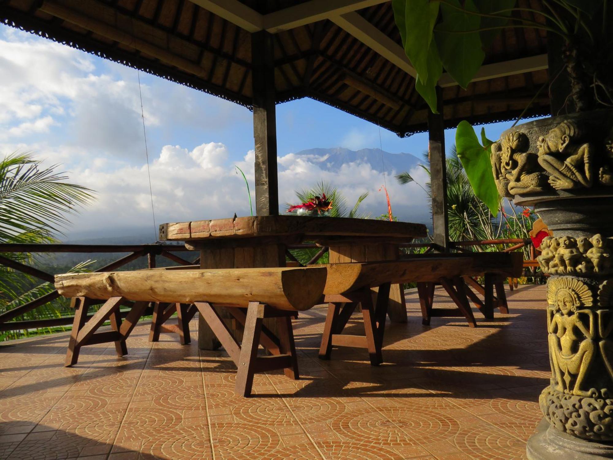 Great Mountain Views Villa Resort Selat Экстерьер фото