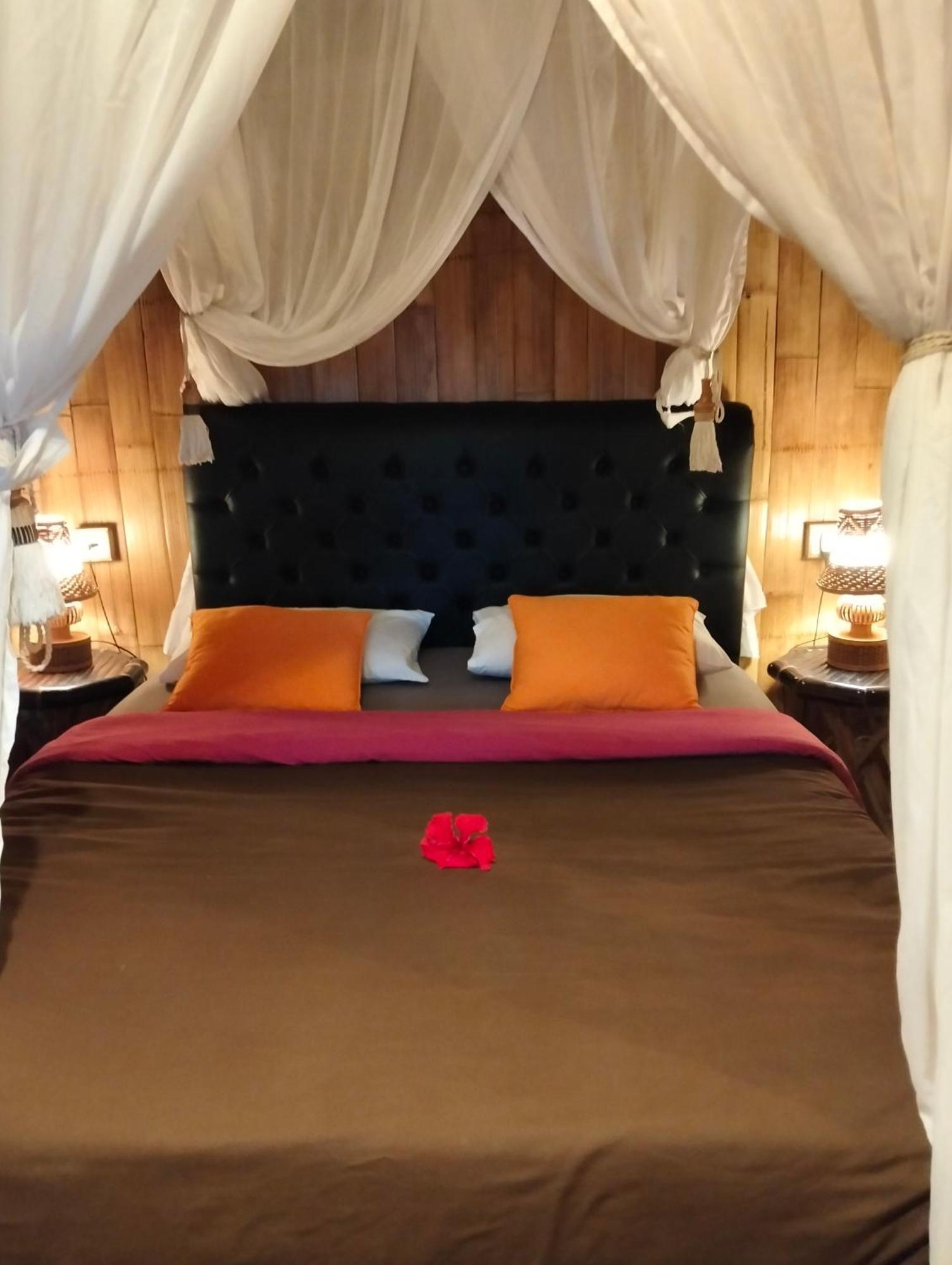 Great Mountain Views Villa Resort Selat Экстерьер фото